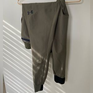 Under armour Mens jogger pants
